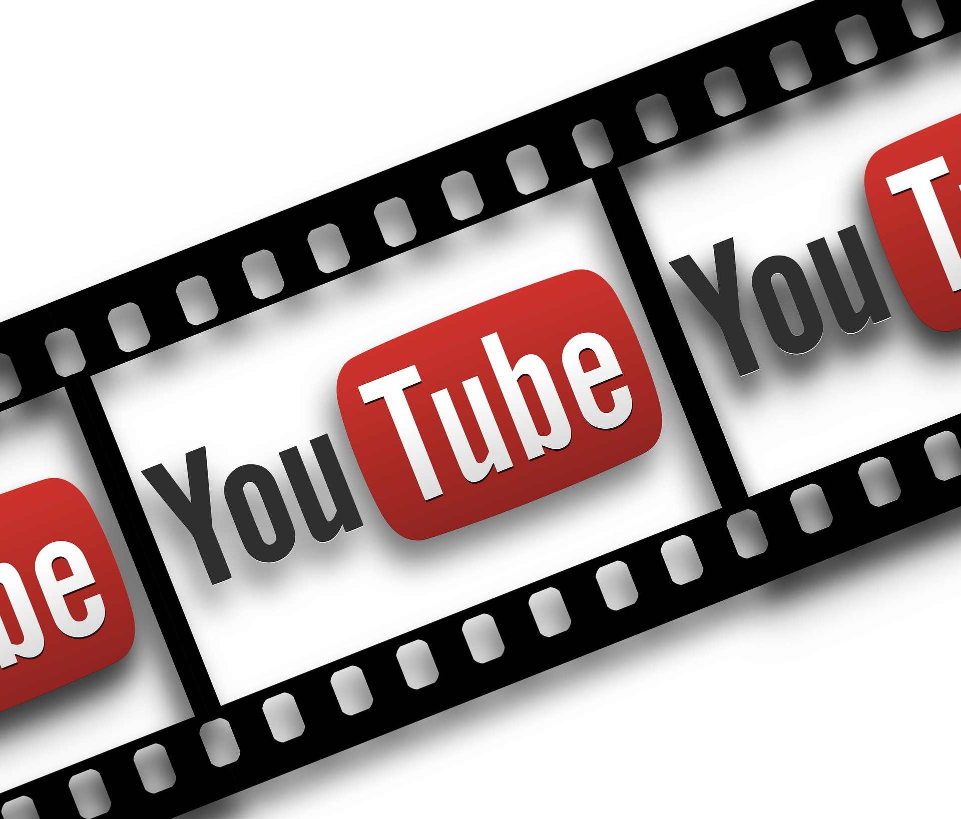 Упадок активности на YouTube: Погрешность алгоритмов или сезонность?
